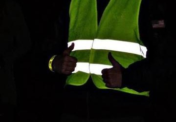 W ciemności widać bezpiecznych – eksperyment z odblaskami