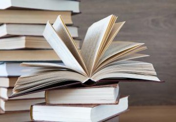 Informacja dotycząca wypożyczania książek w bibliotece szkolnej